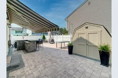 402 N 16th St, Kenilworth, NJ 07033 - Photo 32