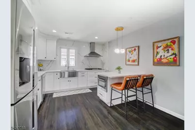 402 N 16th St, Kenilworth, NJ 07033 - Photo 8