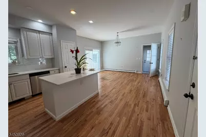 32 Woodland Dr, Jefferson Township, NJ 07438 - Photo 18