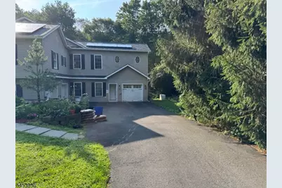 32 Woodland Dr, Jefferson Township, NJ 07438 - Photo 6