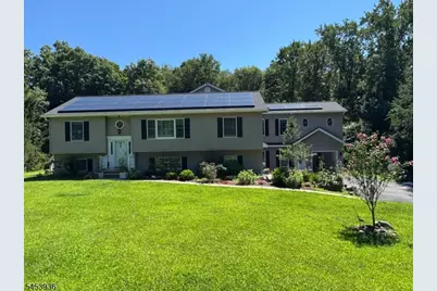 32 Woodland Dr, Jefferson Township, NJ 07438 - Photo 4