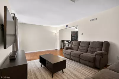 13 Evergreen Dr, Union Township, NJ 08809 - Photo 4
