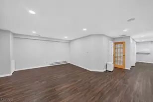 1004 Bayley Ct, Bridgewater, NJ 08807 - Photo 36