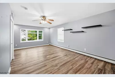 305 Tulsa Trl, Hopatcong, NJ 07843 - Photo 4