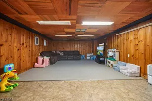 231 Exeter Wy, Hillside, NJ 07205 - Photo 46