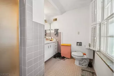 231 Exeter Way, Hillside, NJ 07205 - Photo 36
