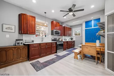 328 Springdale Ave, East Orange, NJ 07017 - Photo 8