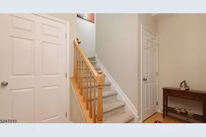 107 Donato Cir, Scotch Plains Township, NJ 07076 - Photo 2