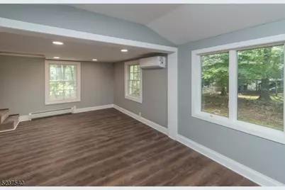 496 Manchester Ave, North Haledon, NJ 07508 - Photo 4