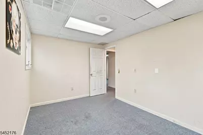 636 Easton Ave, Franklin Township, NJ 08873 - Photo 30