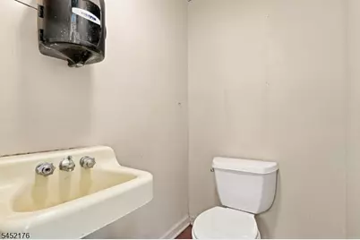 636 Easton Ave, Franklin Township, NJ 08873 - Photo 18