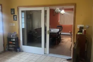 84 E Laurel St, Woodbridge Township, NJ 07064 - Photo 10