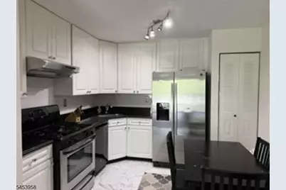 253 Rachel Ct, Franklin Township, NJ 08823 - Photo 6