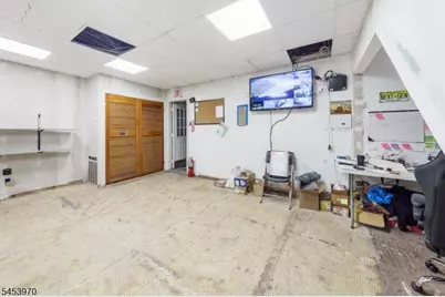 9 W Stimpson Ave, Linden, NJ 07036 - Photo 14