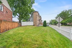 640 Riverside Ave, Lyndhurst Township, NJ 07071 - Photo 24