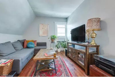 36 Burnet St Unit #3, Maplewood, NJ 07040 - Photo 2