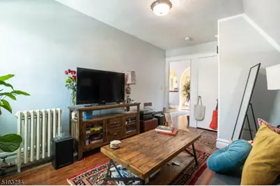 36 Burnet St Unit #3, Maplewood, NJ 07040 - Photo 4