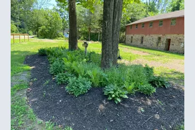 25 Risler St, Stockton, NJ 08559 - Photo 4