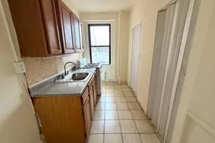 94 S Munn Ave, East Orange, NJ 07018 - Photo 2