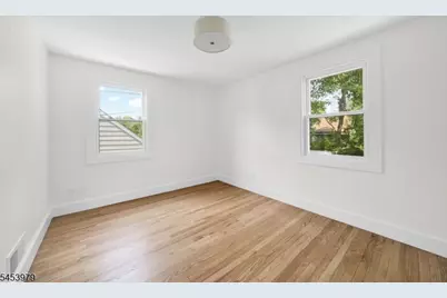 2397 Seymour Ave, Union Township, NJ 07083 - Photo 18