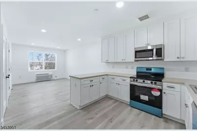 95 Shepherds Ln #301B, Totowa, NJ 07512 - Photo 6