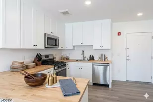 95 Shepherds Ln, Totowa, NJ 07512 - Photo 10
