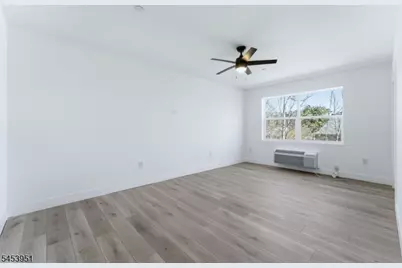 95 Shepherds Ln #301B, Totowa, NJ 07512 - Photo 4