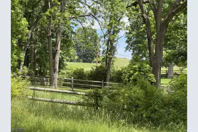 17 Willow Avenue, Peapack Gladstone Boro, NJ 07977 - Photo 4