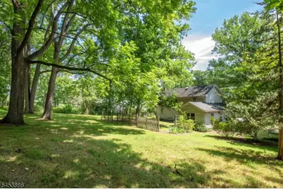 17 Willow Avenue, Peapack Gladstone Boro, NJ 07977 - Photo 2