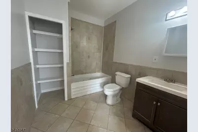 163 Dewey St, Newark, NJ 07112 - Photo 8