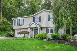 42 Scenic Dr, Green Township, NJ 07821 - Photo 2