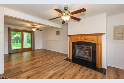42 Scenic Dr, Green Township, NJ 07821 - Photo 4