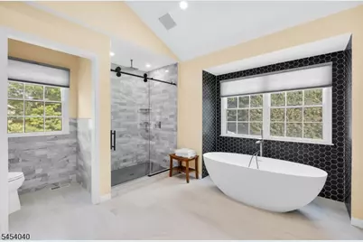 41 Wellington Dr, Washington Township, NJ 07853 - Photo 36