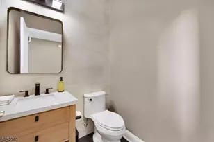 41 Wellington Dr, Washington Township, NJ 07853 - Photo 12