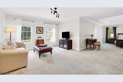 41 Wellington Dr, Washington Township, NJ 07853 - Photo 32