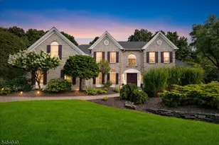 41 Wellington Dr, Washington Township, NJ 07853 - Photo 1