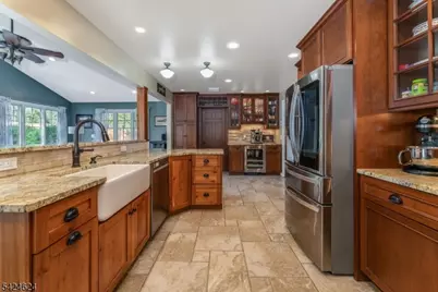 31 River Road, Raritan Township, NJ 08822 - Photo 14