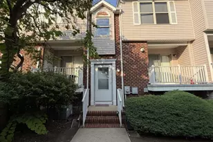 468 Great Beds Ct, Perth Amboy, NJ 08861 - Photo 1