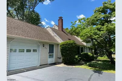 260 Nagle St, Bridgewater, NJ 08805 - Photo 2