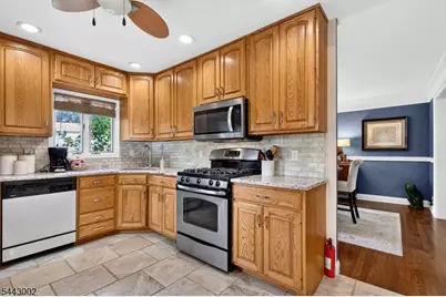 9 Michael Ct, Rockaway Township, NJ 07801 - Photo 12