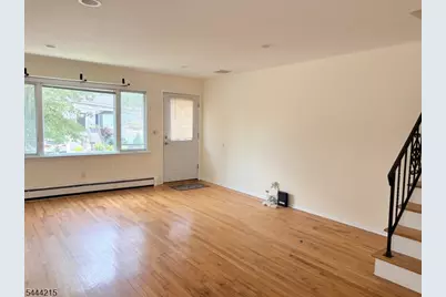 32 Pawnee Ave, Parsippany, NJ 07034 - Photo 4