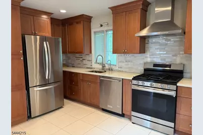 32 Pawnee Ave, Parsippany, NJ 07034 - Photo 2