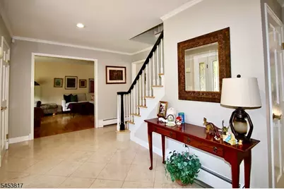 9 Watch Hill Rd, Mahwah, NJ 07430 - Photo 2
