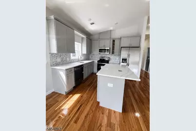 627 Thomas Blvd, Apt 2 #1, East Orange, NJ 07017 - Photo 4
