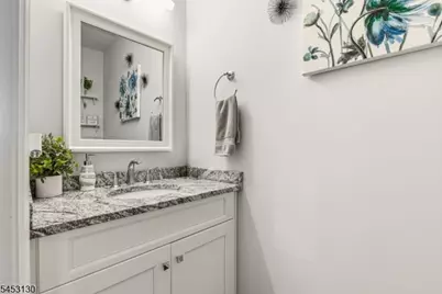 2 Bluffs Ct, Hamburg, NJ 07419 - Photo 32