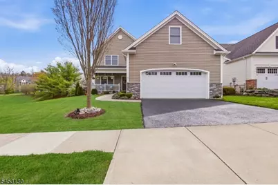 2 Bluffs Ct, Hamburg, NJ 07419 - Photo 2