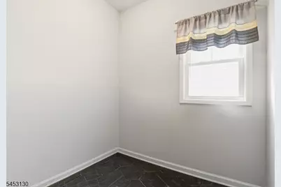 2 Bluffs Ct, Hamburg, NJ 07419 - Photo 26