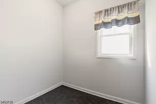 2 Bluffs Ct, Hamburg, NJ 07419 - Photo 26
