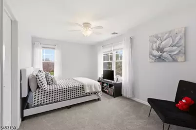 2 Bluffs Ct, Hamburg, NJ 07419 - Photo 36
