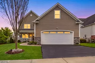 2 Bluffs Ct, Hamburg, NJ 07419 - Photo 4